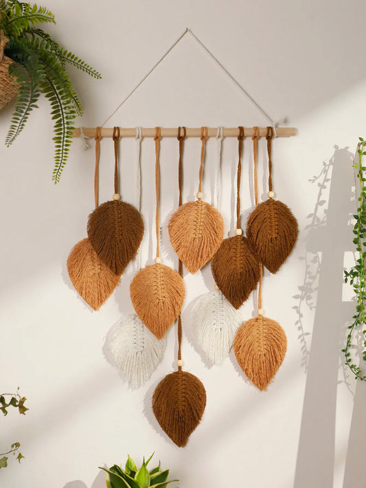 Add boho elegance to your home with our Leaf Macrame Tapestry in brown and green. Perfect for any space, this wall hanging brings a serene, stylish touch.