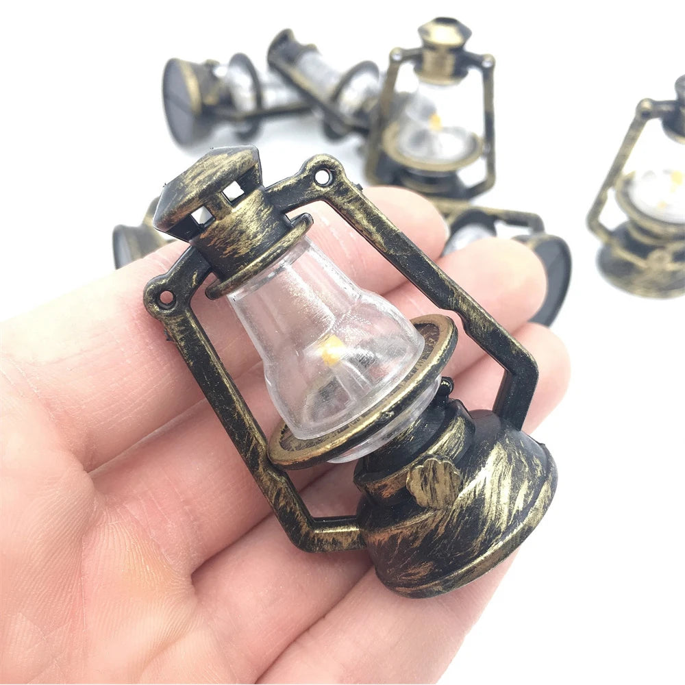 Retro Miniature Oil Lamp