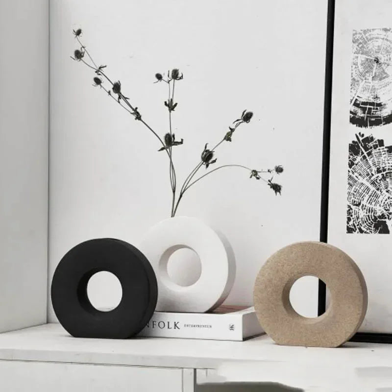 Enhance your living space with our luxury Nordic donut vase, perfect for floral displays or as a stunning centerpiece.