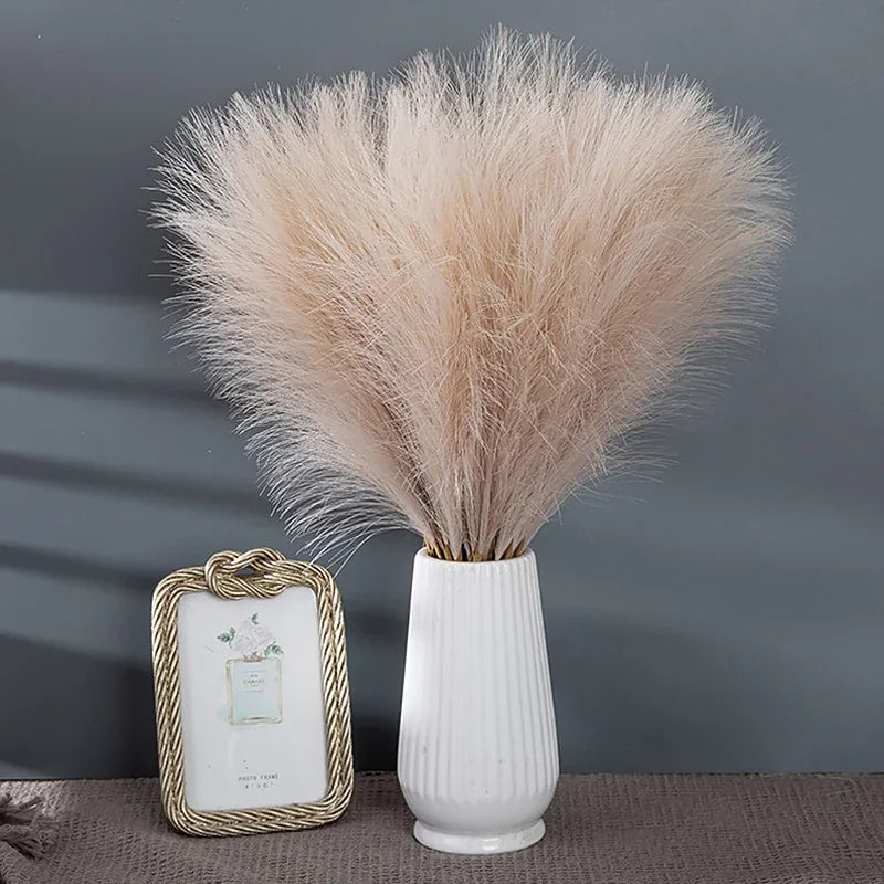 Simulated Fluffy Pampas Grass